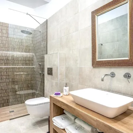 Villa Owls Secret By Drymon